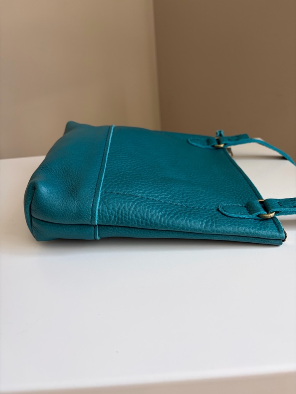 Portland Leather Small Crossbody Bag - Picture 4 of 11